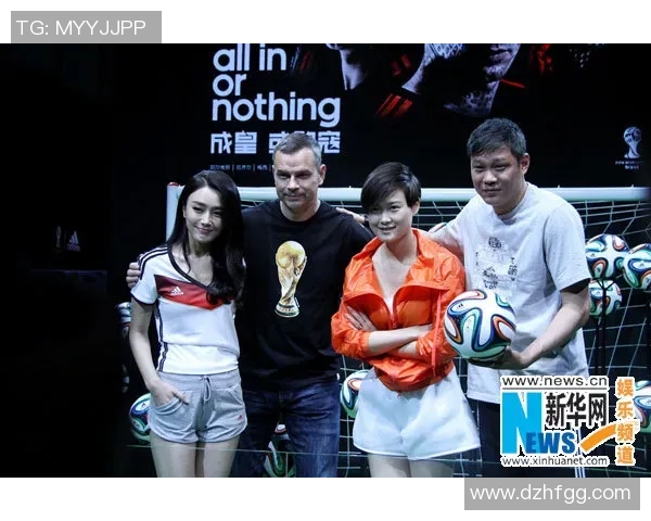 足球明星代言产品高清图集展示引领时尚潮流与运动风尚