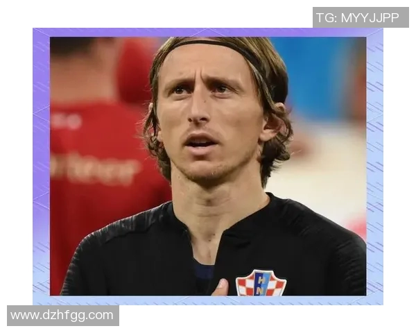 莫德里奇传奇之路足球明星海报展现不凡技艺与激情瞬间