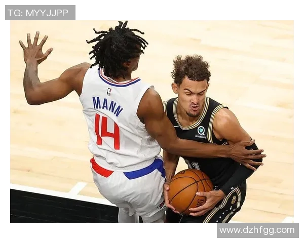 特雷杨引领新时代篮球风潮展现超凡技术与领袖魅力 特雷杨引领新时代篮球风潮展现超凡技术与领袖魅力